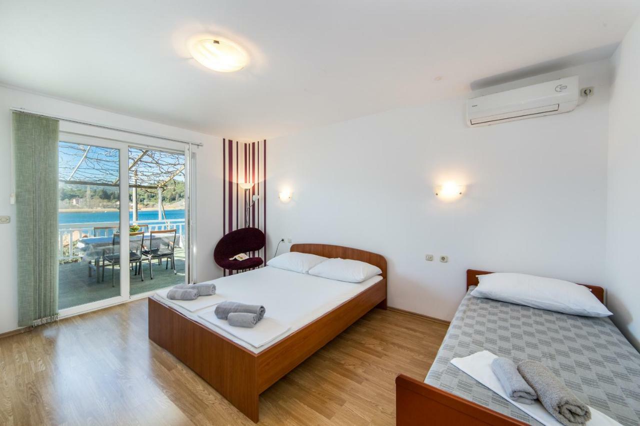 Apartments Barbir Плоче Екстериор снимка