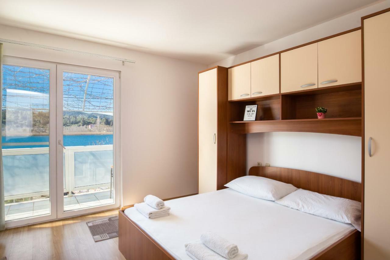 Apartments Barbir Плоче Екстериор снимка
