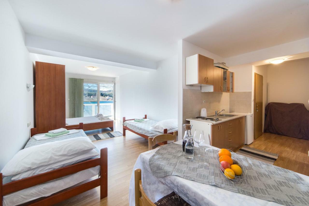 Apartments Barbir Плоче Екстериор снимка