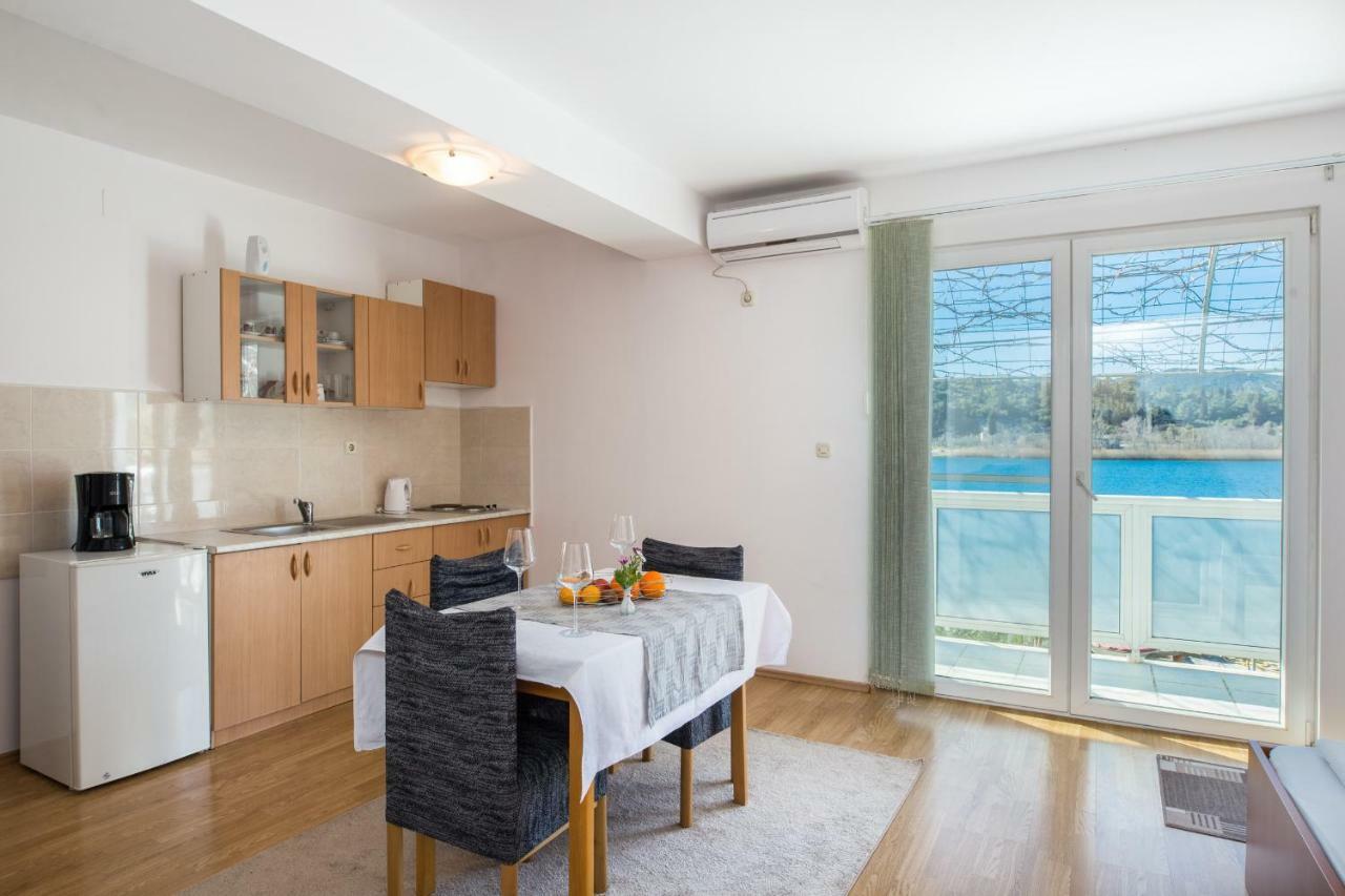 Apartments Barbir Плоче Екстериор снимка