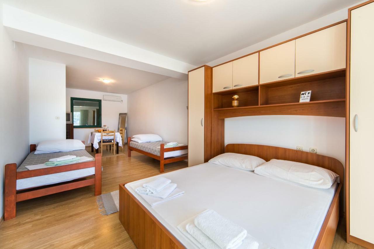 Apartments Barbir Плоче Екстериор снимка