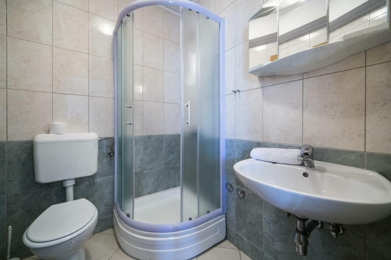 Apartments Barbir Плоче Екстериор снимка